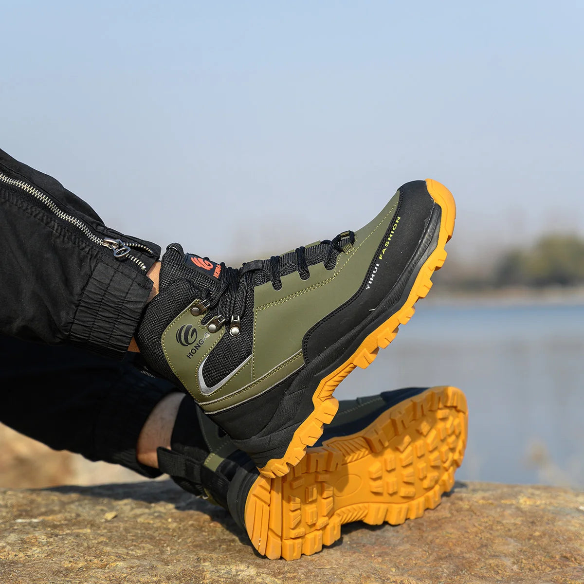 Fashion best quality Protective Work Safety Shoes For Men Breathable Shoes Anti-Puncture Steel Toe Cap Anti Puncture Work Boots