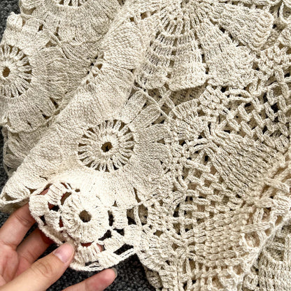 Korean Basic Knitting Tank Tops Female Sleeveless Hook Flower Hollow Chic Design Summer Sweet Fashion Knitted Blouse