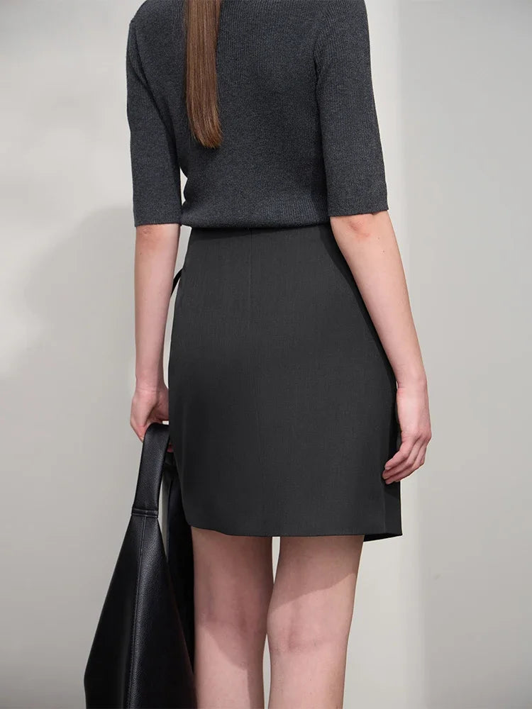 Minimalist Women's Skirt 2025 Spring New Office Lady Versatile Fashion Asymmetric Wrinkle A-line Half-body Skirt 12511092