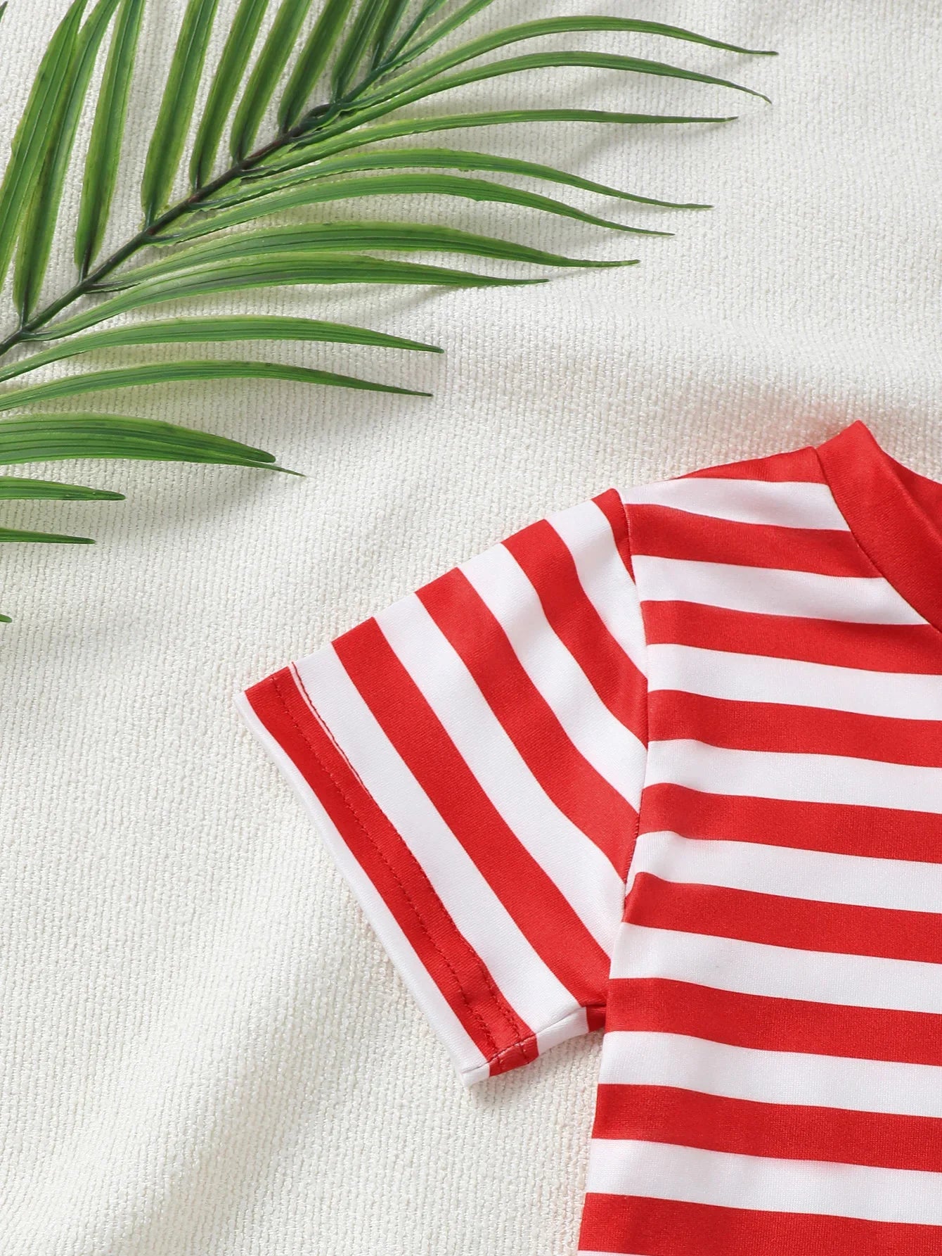 2pcs Baby Boy Clothing Set Red Stripes Short Sleeve T-Shirt with Bear Embroidery And Overalls Casual Comfortable Cute Outfit