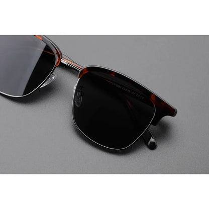 Europe and The United States Retro Sunglasses Classic Large Frame Men's Sunglasses Polarized UV Protection Travel Shading Mirror