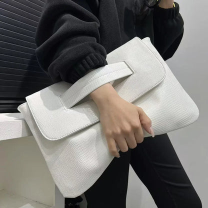 Ladies' fashionable retro snake patterned handbag with high capacity and detachable shoulder strap, single shoulder bag