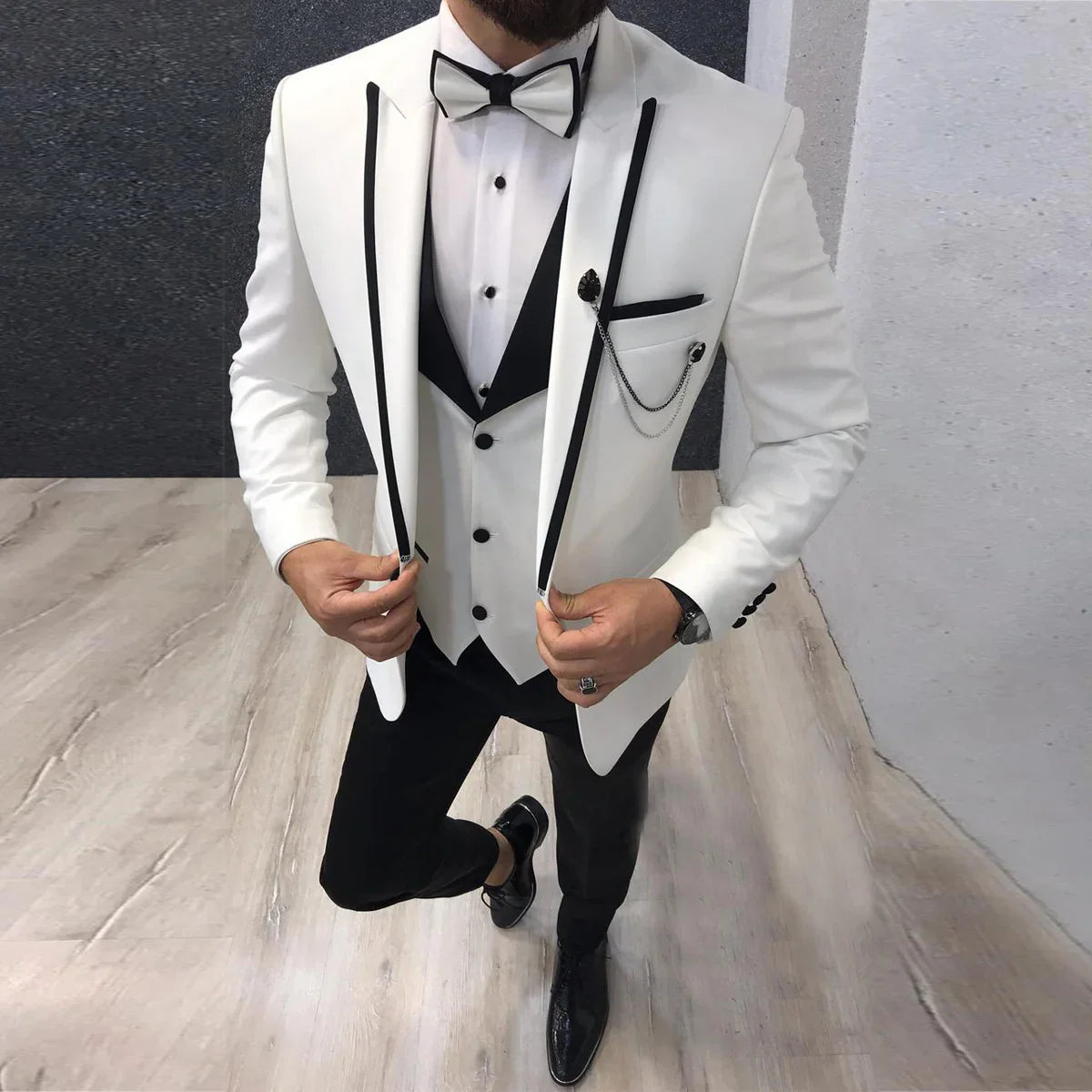 Men Suits Slim Fit One Button Casual Business Groomsmen Brown Peak Lapel Tuxedos For Formal Wedding (Blazer+Pants+Vest)