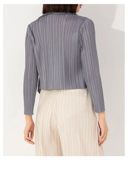 Miyake Pleated Coat Women's Early Autumn New Style 2023 Fashionable Versatile Suit Collar One Button Temperament Short Suit Top