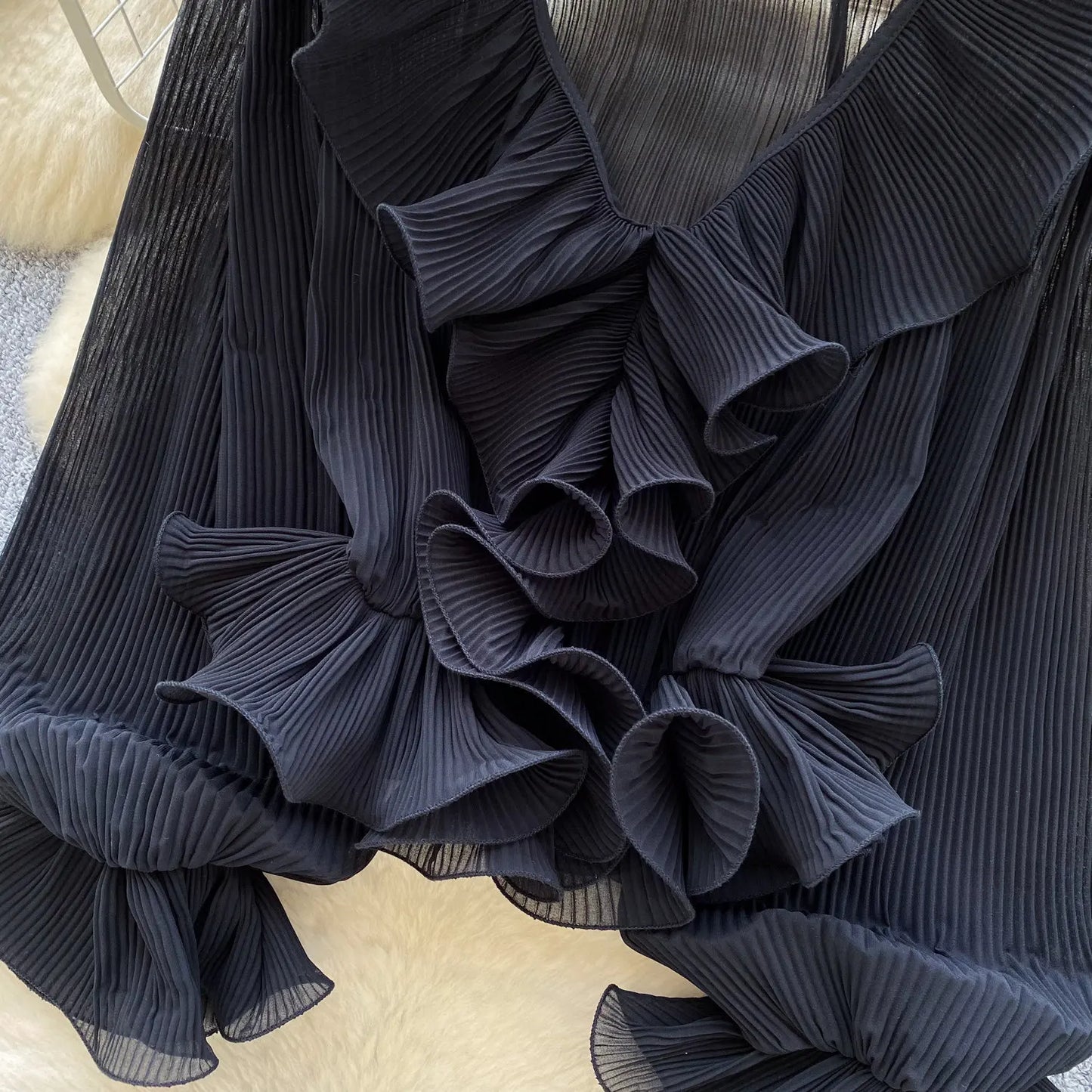 Ruffles Pleated Romantic Tops Thin Spring Summer V Neck French Elegant Blouse Fairycore Flowy Office Lady Luxury Shirt