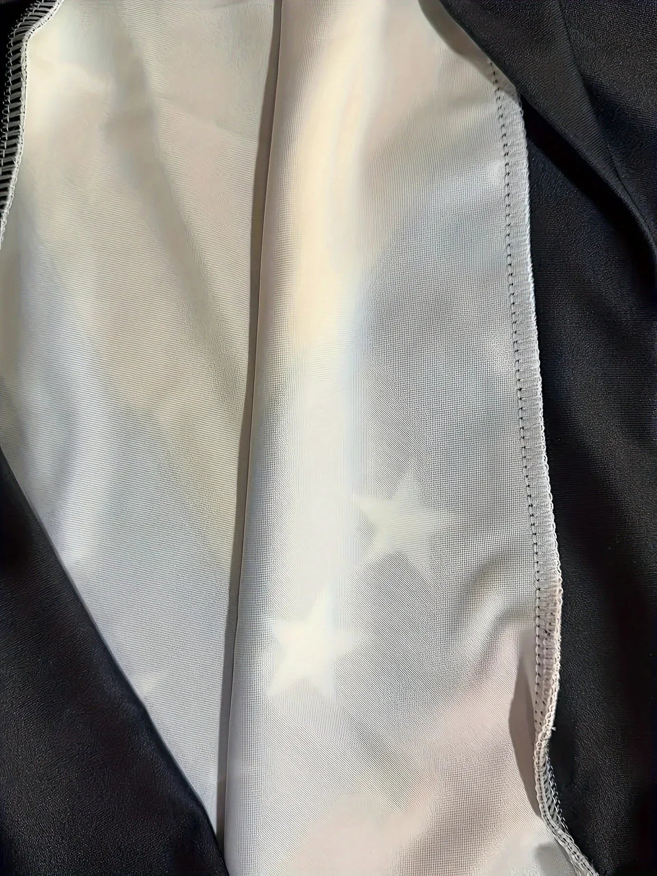 The new men's hoodie for the autumn of 2025 features a casual and fashionable 3D national flag print on the street