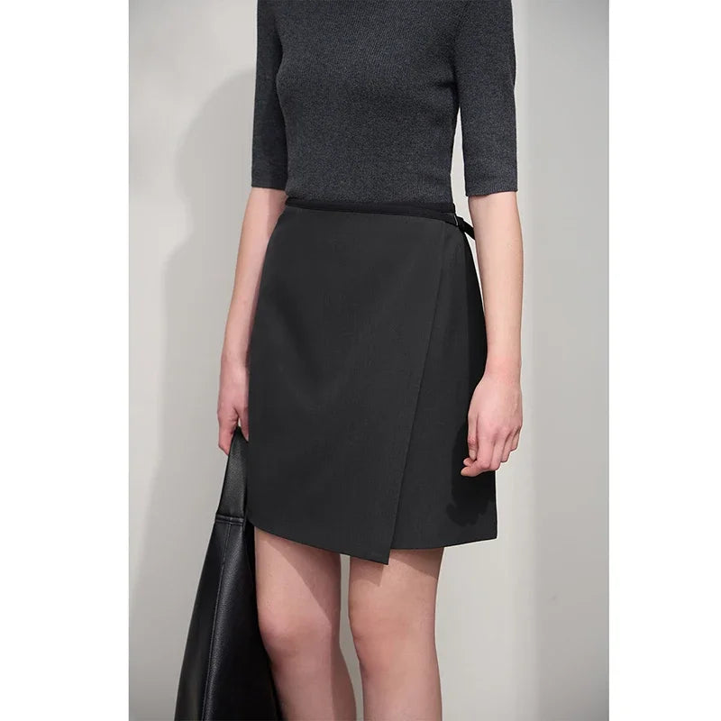 Minimalist Women's Skirt 2025 Spring New Office Lady Versatile Fashion Asymmetric Wrinkle A-line Half-body Skirt 12511092