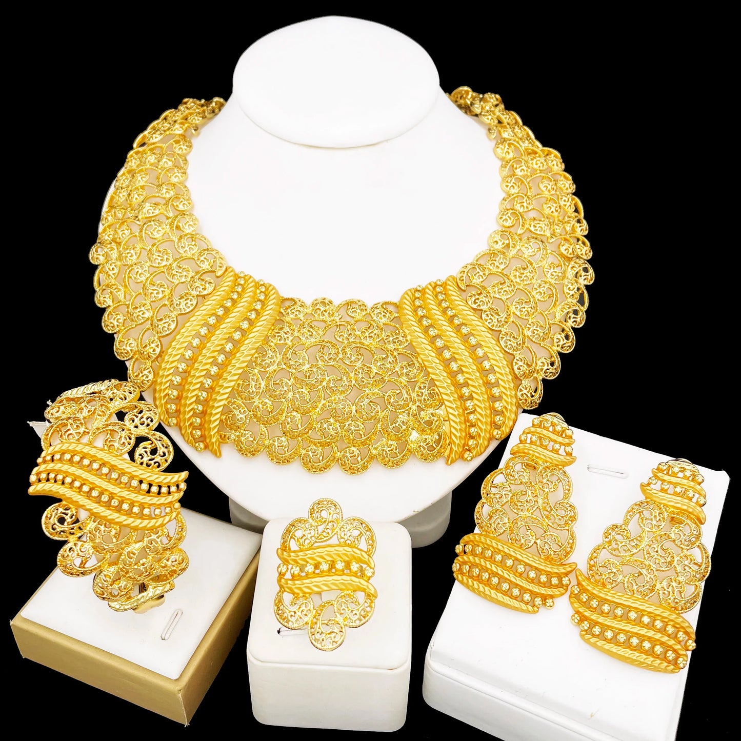 Women Jewelry Set Classic Design Tricolor Necklace Earrings Bangle And Ring 4PCS Set Jewelry Wedding Party Gift Good Quality