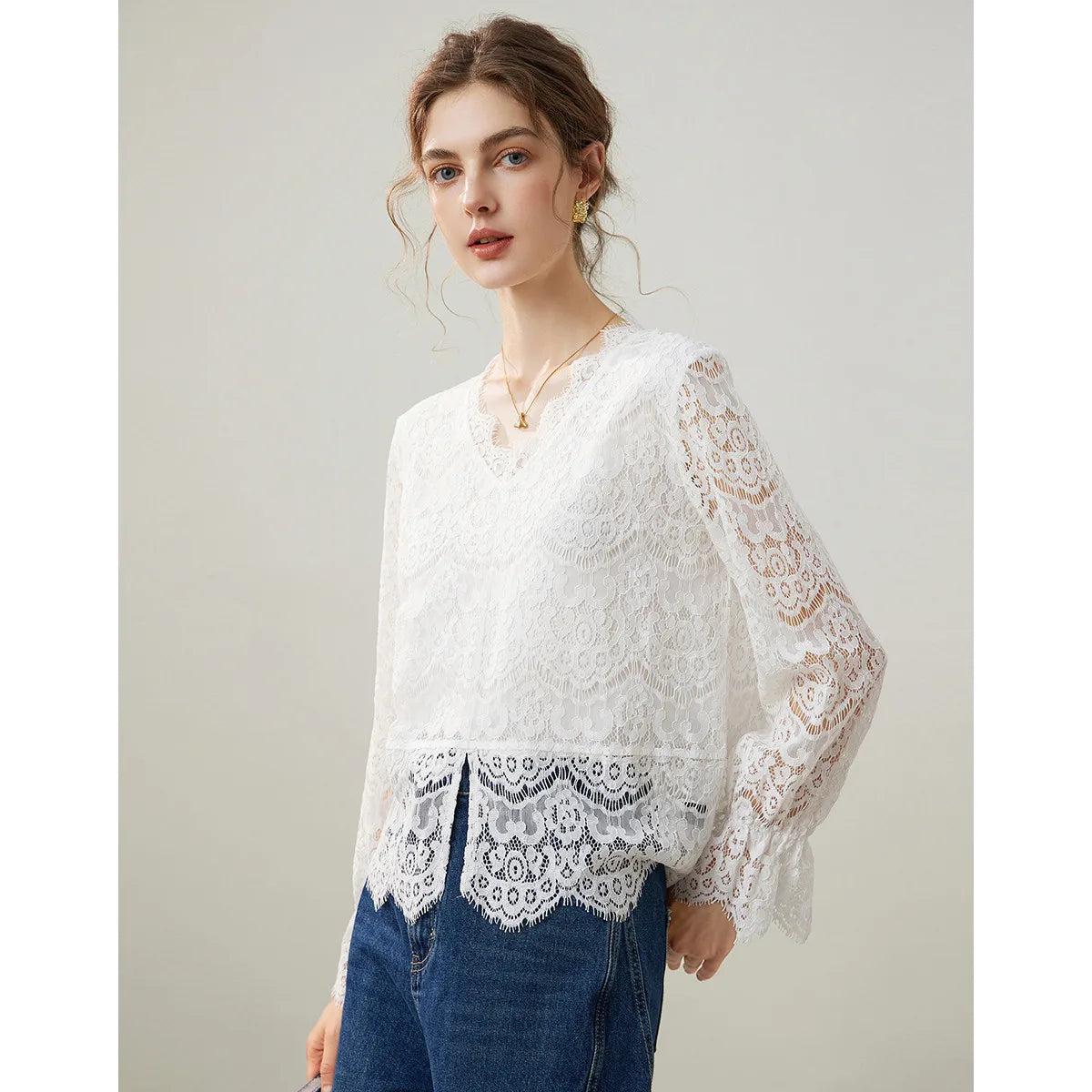 2025 Spring Elegant Hollow Lace Shirt Fashionable Pullover Shirt V-neck Long Sleeve Hooded Women's Shirt