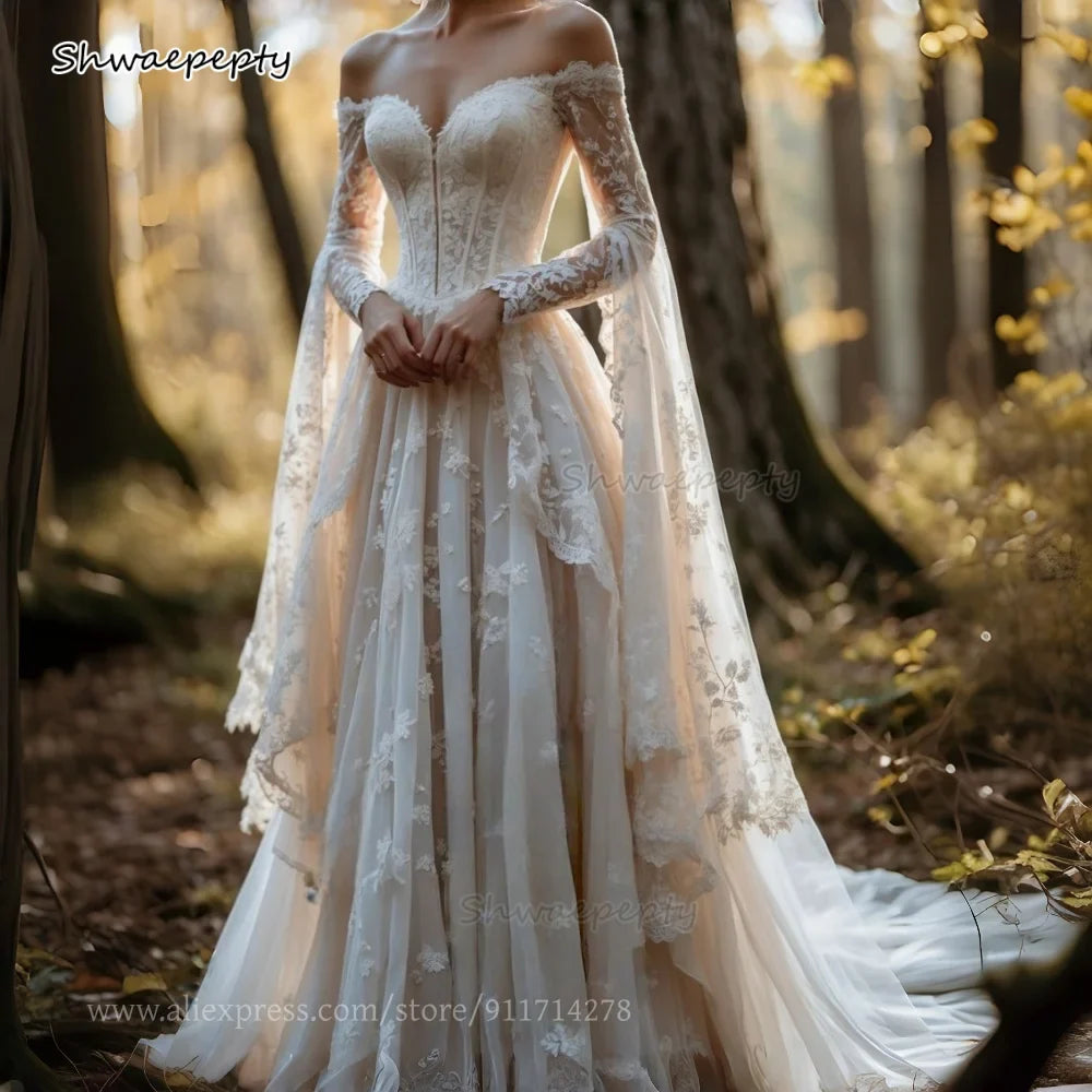Medieval Renaissance Period Wedding Dress With Off Shoulder Cape Sleeves Lace A-Line Vintage Victorian Bride Gown Customized