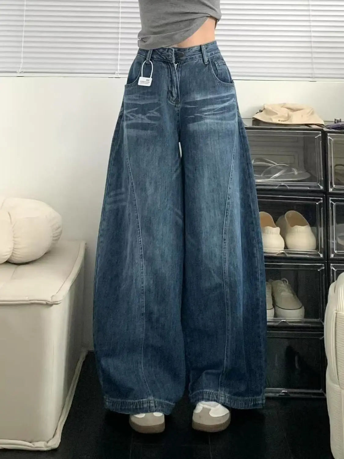 Chic American Street Style Vintage Curved Hem Jeans Women Edgy Design Loose Fit Slimming Wide Leg Floor Length Denim Pants