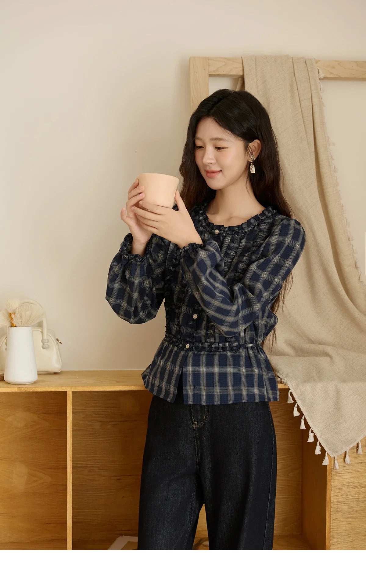 Women's Vintage Blue Plaid Shirt 2025 Autumn New Elegant Luxury Loose Waist Shirts Round Neck Long Sleeved Top MXE45X2480