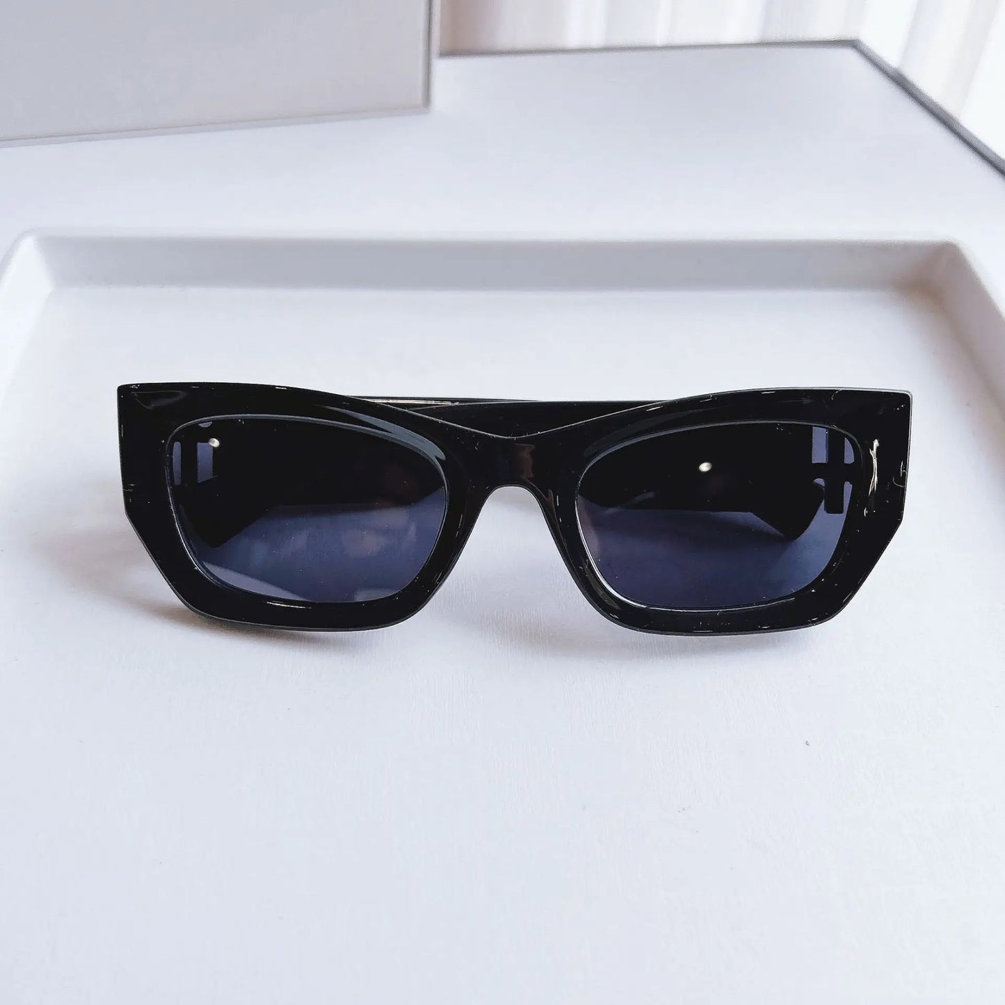 Light Luxury Designer Sun Glasses Women's Retro Polygonal Cat Eye Sunglasses for Men UV400 Personality Cool Trendy Glasses