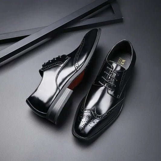 Top Quality Hard Cow Leather Pattern Men Formal Wedding Dress Shoes Pointed Toe Gentleman Men Brogues Oxfords New Spring
