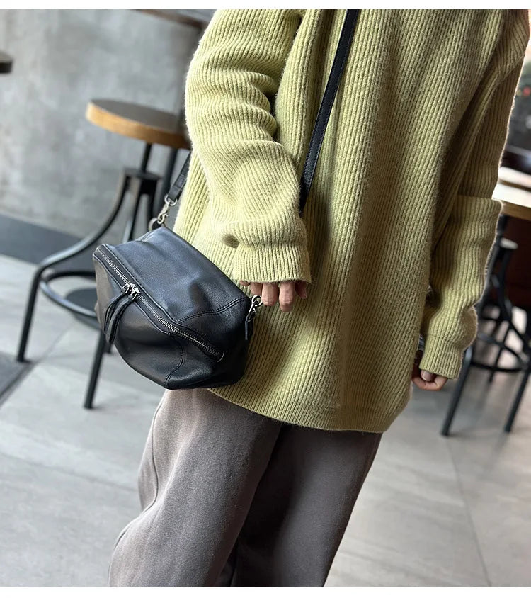 2026 New Leisure Genuine Leather Lightweight Women Shoulder Crossbody Bag Retro Soft Cowhide Versatile Bag