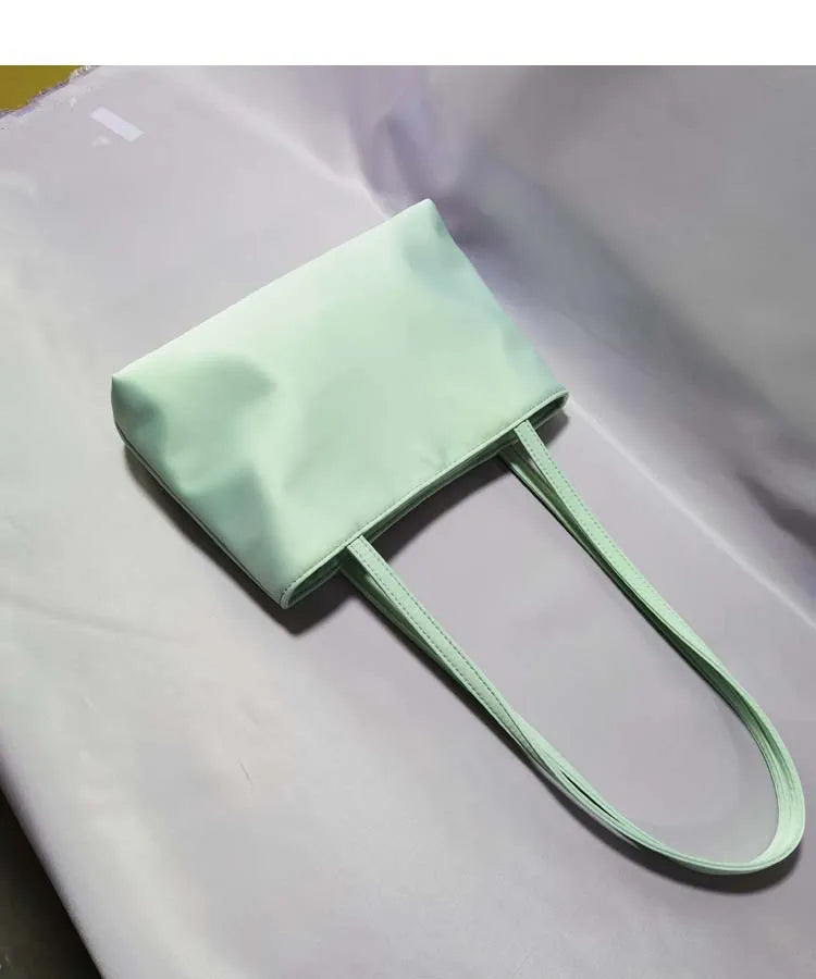 2026 Luxury Shoulder Bags Silk Women's Handbag Square Underarm Bag Ins Famous Brand Commuter Bag Contrasting Color Macaron Totes