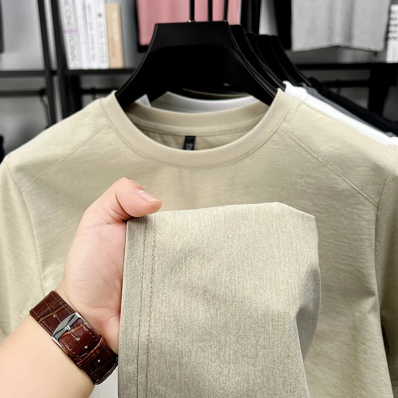 2026 New Men's Korean Style Fashion Badge Short Sleeved Sleeve Round Neck T-shirt Casual and Comfortable Summer Versatile Top