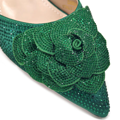 Fashion Ladies Evening Shoes And Bags Paired With Handmade Petal Wine Color Pointed Toe Mid-Heel Nigerian Women Party Shoes