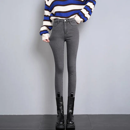 New Women Thermal Jeans Winter Snow Warm Plush Stretch Jeans Lady Skinny Thicken Students Denim Pants Fleece Mom Fur Trousers