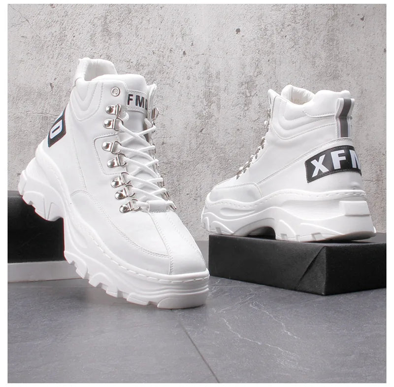 White High Top Board Boots for Men Thick Soled Men Boots with Elevated Height Inside Outdoor Casual Versatile High-top Shoes
