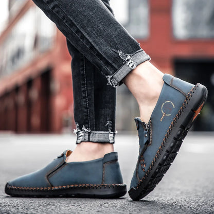 100% cowhide New large-sized men's boots Fashionable casual thick-soled breathable men's shoes Outdoor sports Chelsea boots