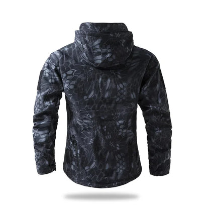 New Soft Shell Tactical Jacket  Men Winter Fleece Hooded Coat Hunting Clothes Outdoor Camouflage CS Tops Waterproof Windproof