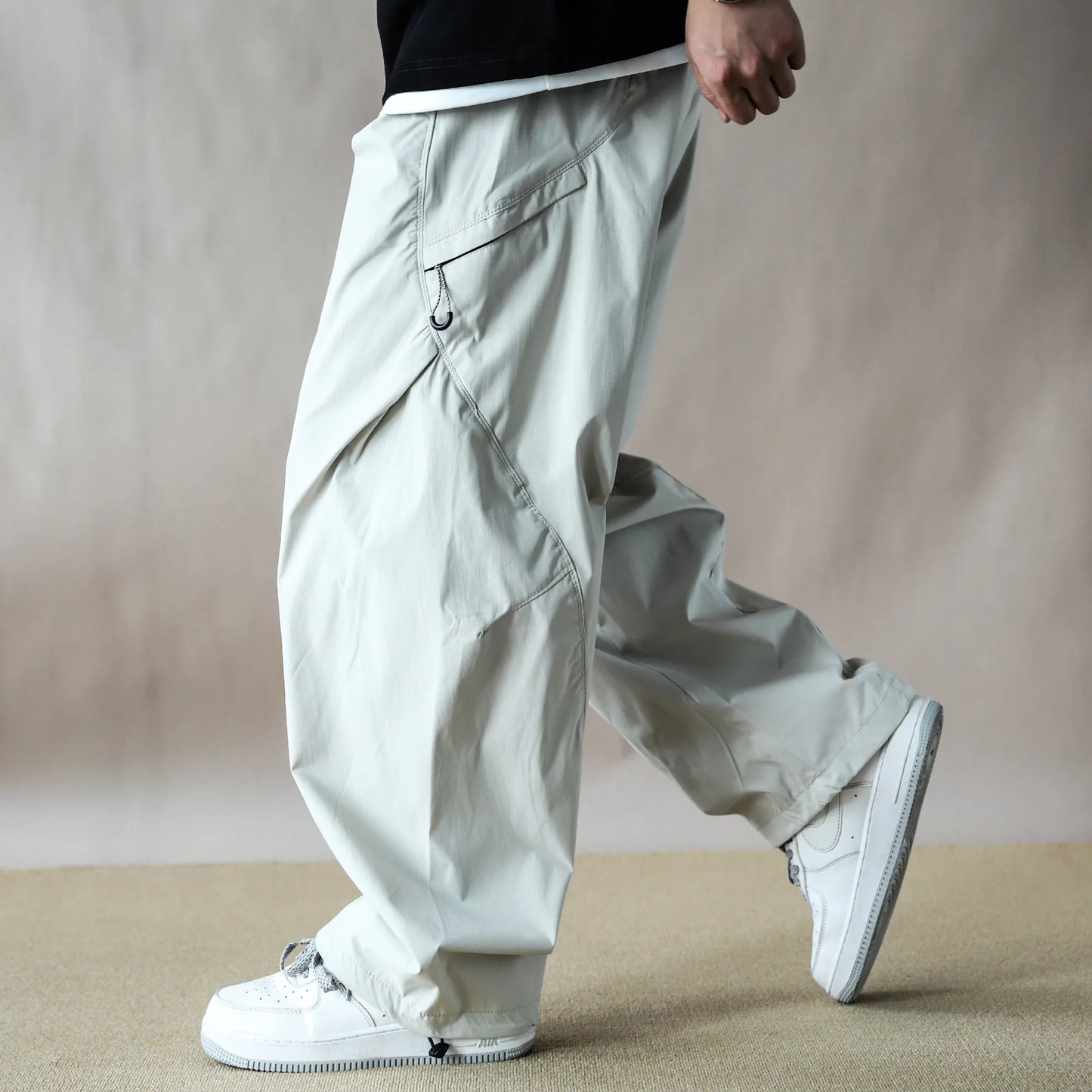 Mens Outdoor Water Resistant Quick Dry Cargo Jogger Pants Loose Fit Lightweight Breathable Streetwear Trendy Summer Casual Baggy