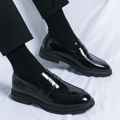 New Summer Slip on Flats Stylish Leather Men's Loafers Fashion Casual Shoes Man Light Antiskid Driving Shoes Handmade Moccasins