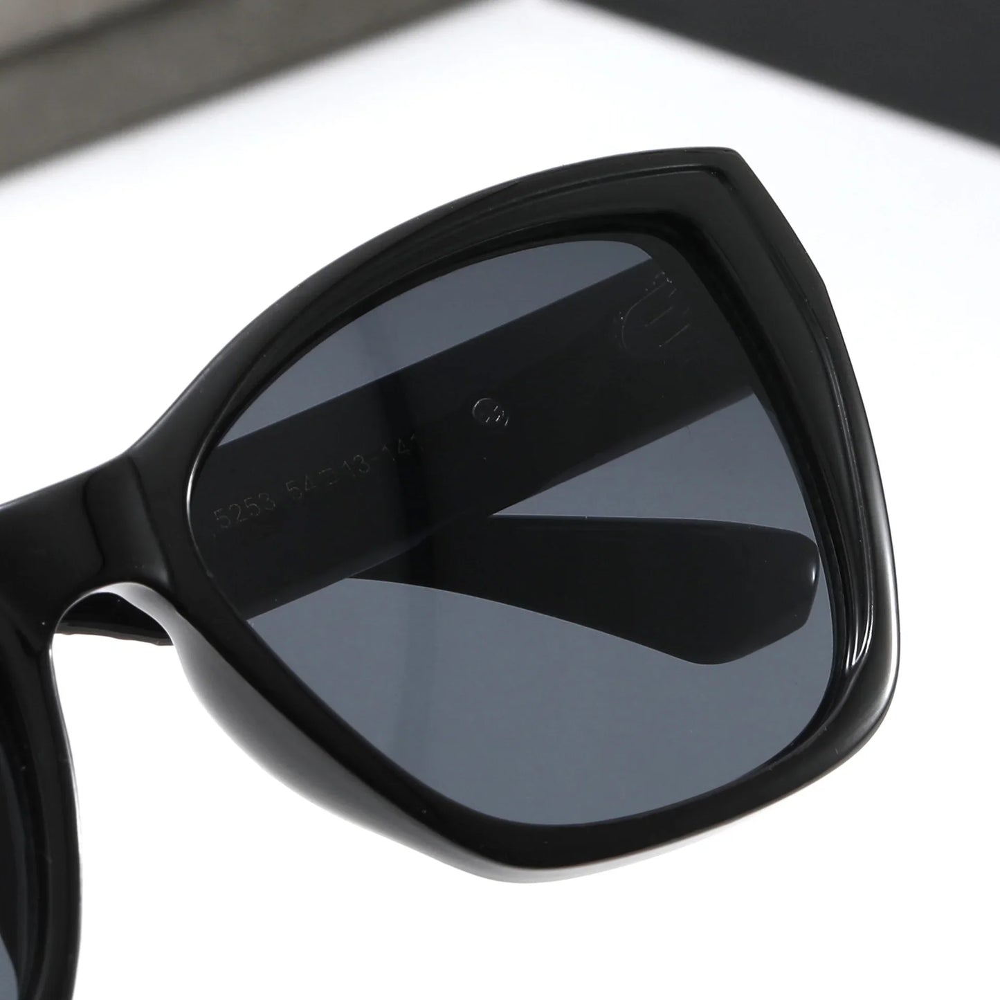 Trendy 2026 New Cat Eye Sunglasses for Women Luxury Square Mens Sun Glasses UV400 Protection Fashion Driving Shades for Women