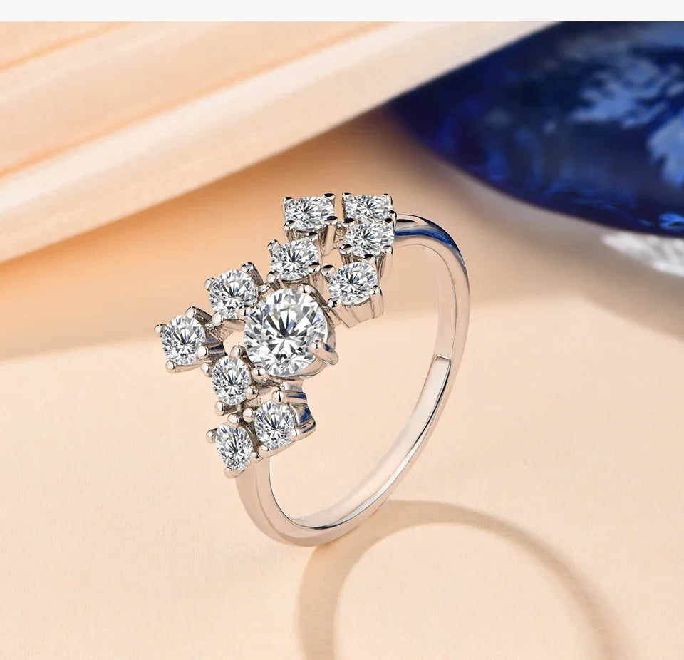 Bague en moissanite ATTAGEMS, couleur D, 1,5 ct, excellente taille ronde 5 mm, en argent sterling 925 plaqué or 18 carats, véritables bagues de fiançailles et de mariage pour femmes, bijoux fins