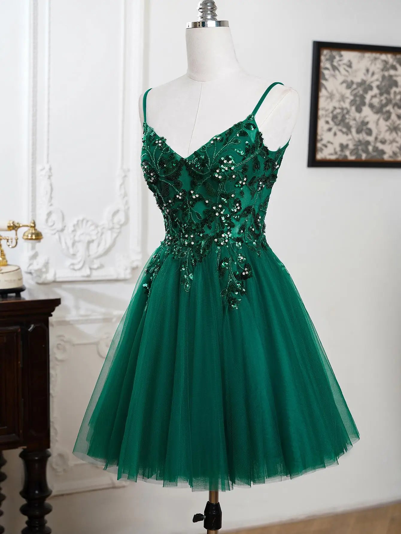 Sling Evening Dresses Sexy Spaghetti Straps V-Neck Illusion Sequins Appliques Prom Dress A-Line Train High Split Gowns
