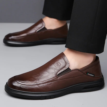 2026 Spring Business Casual Shoes for Men Solid Color New Designer Half Slippers Shoes Male Fashion Soft Sole Leather Shoe Man