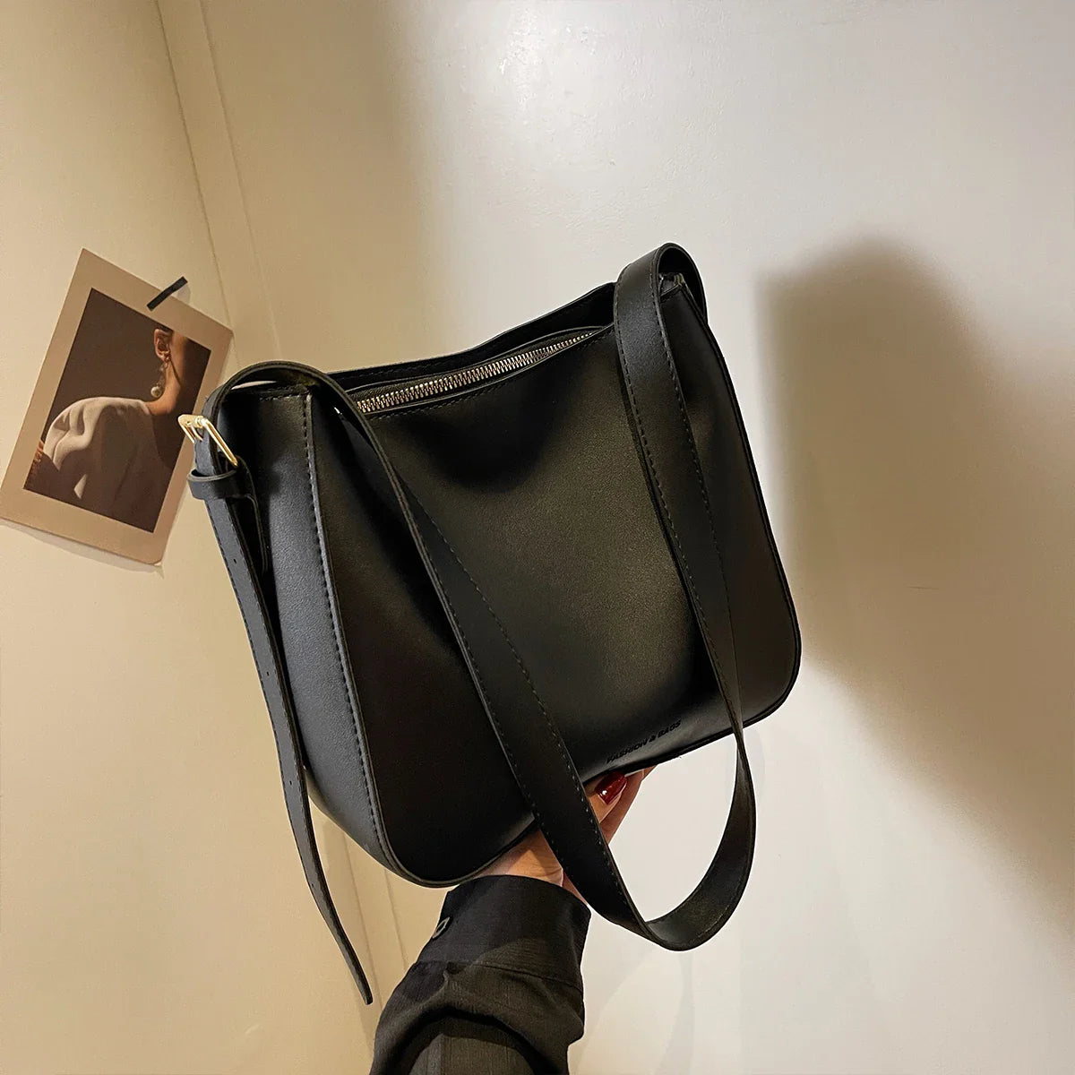 Super Popular Spring and Summer Commuter Bucket Bag for Women 2026 New Style Pu Leather Women's Bag with a High-End Feel, Large Capacity, Single Shoulder Crossbody Bag for Work