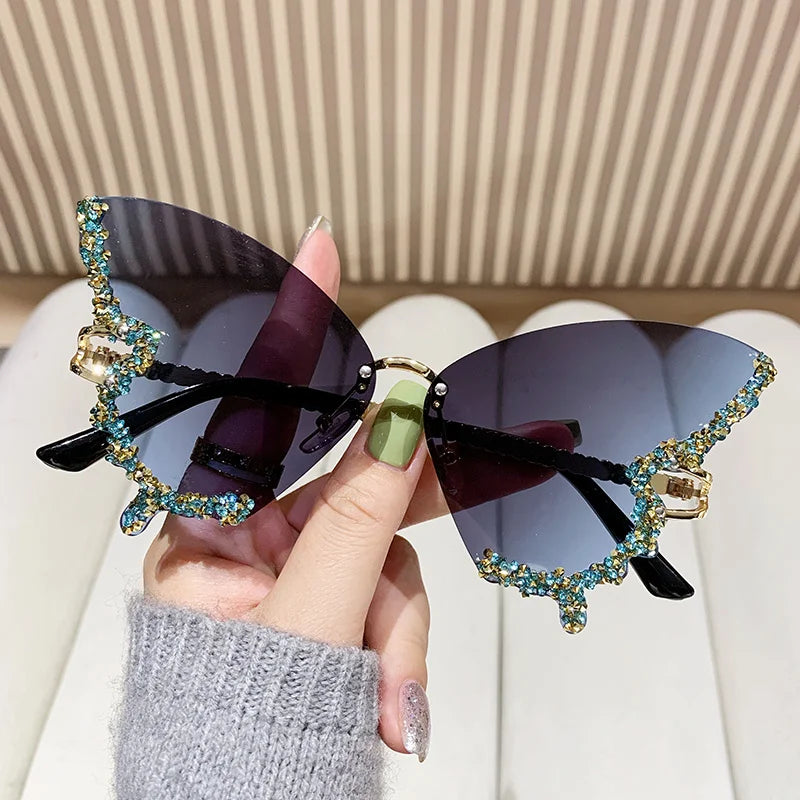 Cycling New Y2K Style Women Fashion Sunglasses Oversize Butterfly Shape Diamond Edge Design Sun Glasses Street Party Glasses