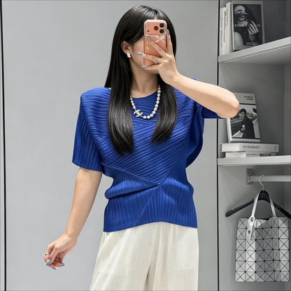 Miyake Pleated Top 2026 New Round Neck Short Sleeve Batwing T-Shirt Women Summer Lightweight Vacation Travel Women's Clothing