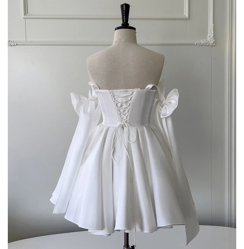 White Satin Bow Spaghetti Straps Cocktail Dresses A Line Knee Length Short Party Dresses Homecoming Dresses Formal Prom Gowns