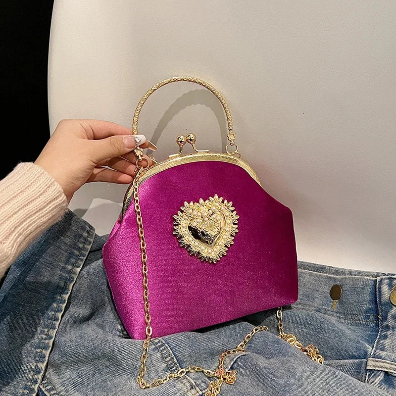 Chains Velvet Frame Heart Dinner Hand Bags Diamonds High Quality Shoulder and Crossbody Bags for Women 2024 Fashion Hot Sale