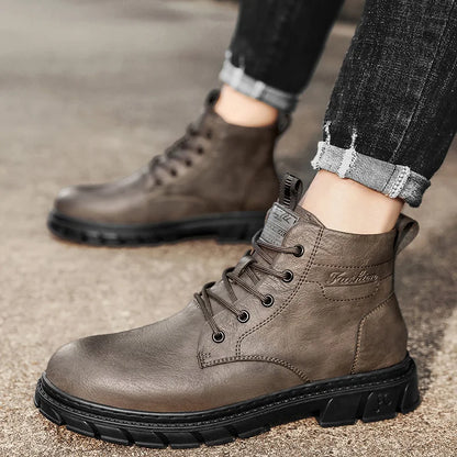 Winter Men Boots Outdoor Leather Ankle Boots Lightweight High Top Casual Boots Designer Male Work Boots Classic Handmade Boots