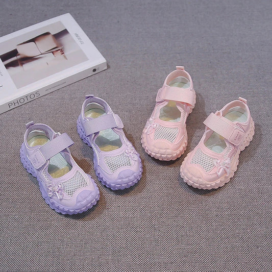 2026 summer new girls' bow mesh toe sandals soft and casual beach sandals children's outdoor walking non slip flat shoes