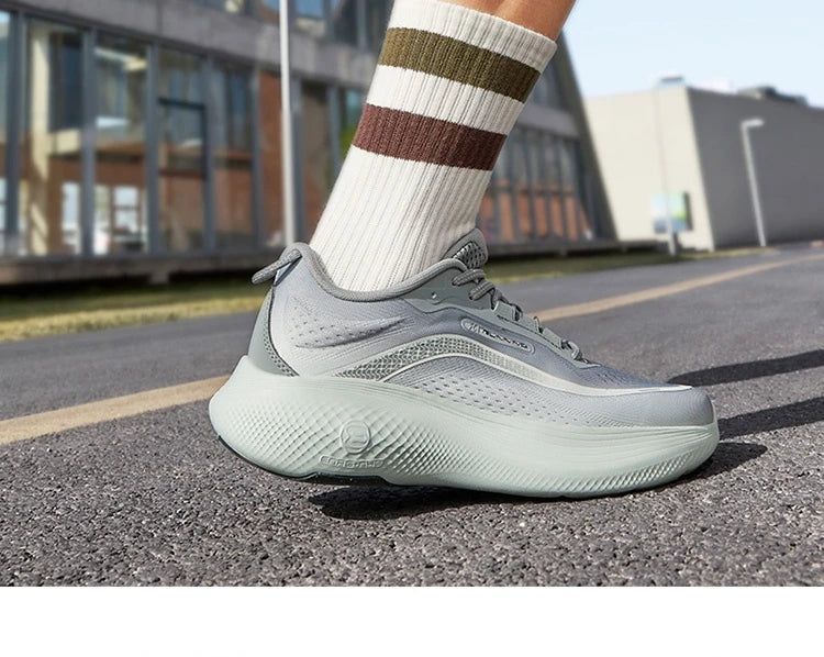 N40 Men Running Shoes Soft Airy Mesh Stable Lightweight Trendy Rebound Cushioning Durable Male Sneakers 672532207