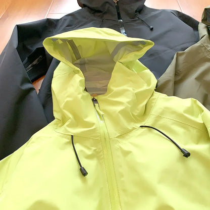 2026 New Storm Jacket Lovers Outdoor Sports Camping Mountain Skiing Trend Fashion British Wind Leisure Waterproof Storm Jacket