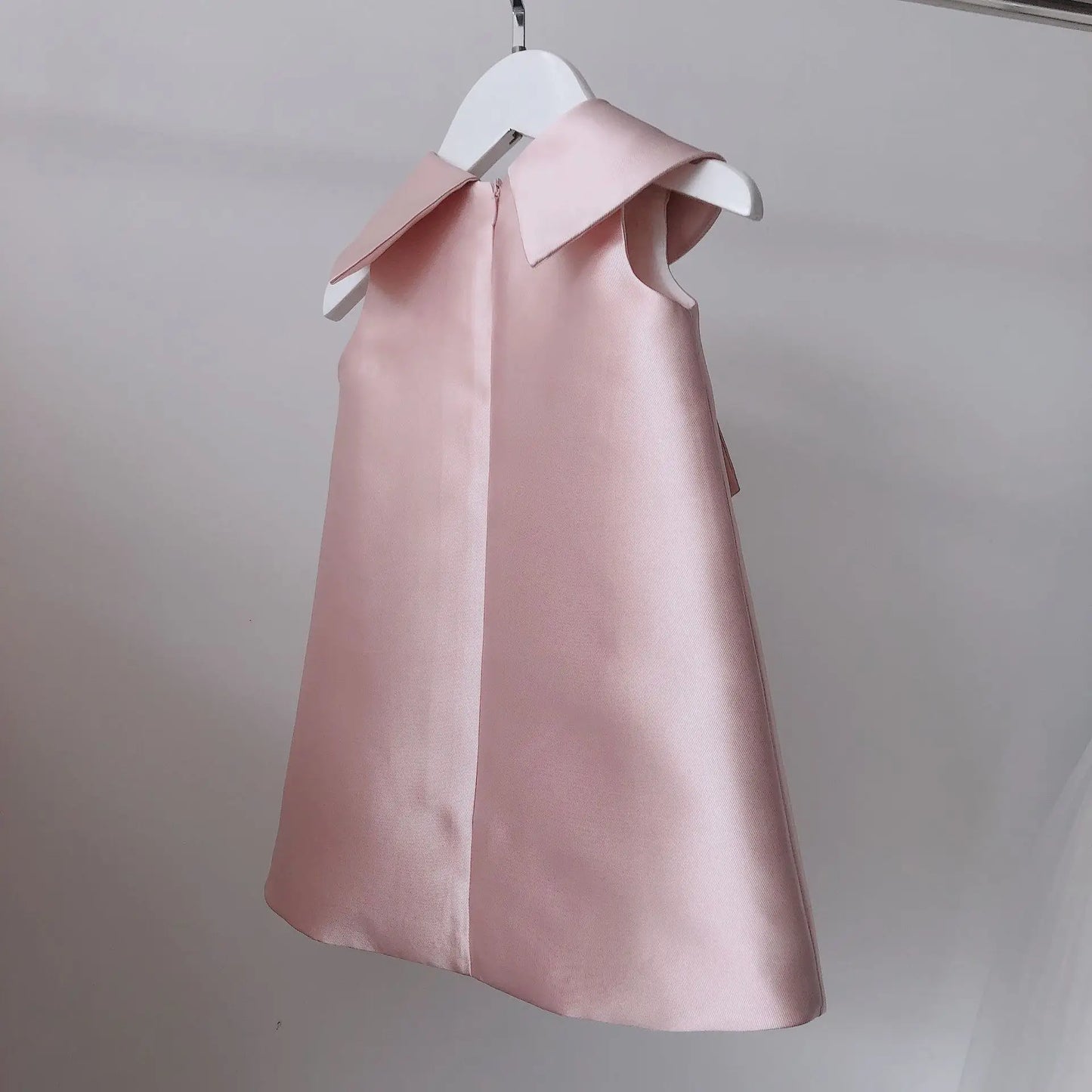 New Girls Western Style Long-Sleeved RedAWord PrincessAExpansion Skirt Handmade Pearl Diamond Dress Skirt