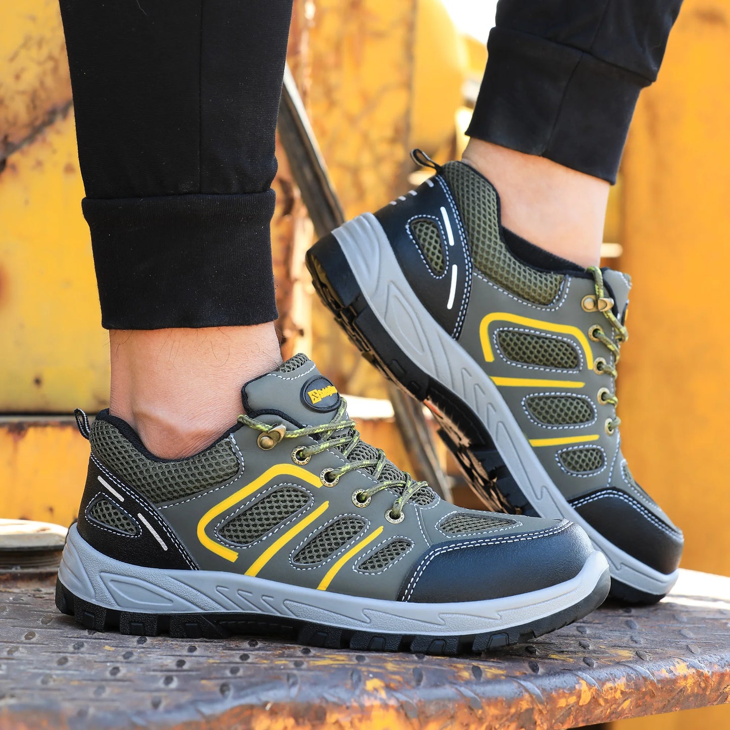 2022 Latest Summer Safety Work Shoes For Men Breathable Indestructible Steel Toe Boots Male Footwear Anti-smash Hiking Shoes