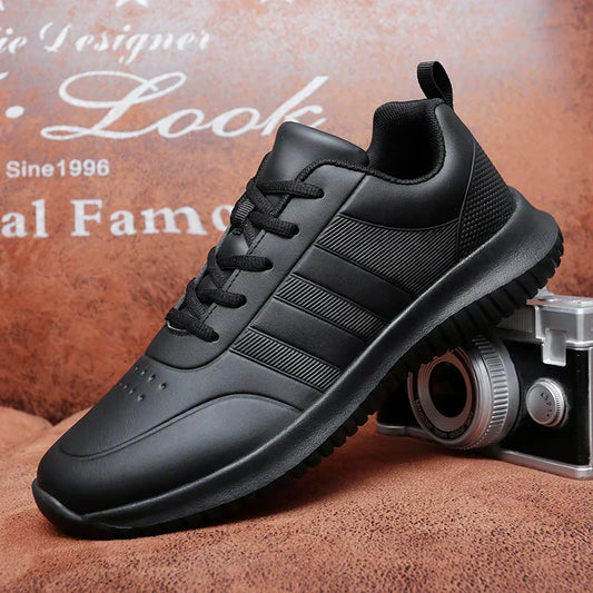 Casual Chef Shoes four Season new Lightweight Soft Sole Comfort Oil proof Men and Women's Chef Business Work Leather Shoe