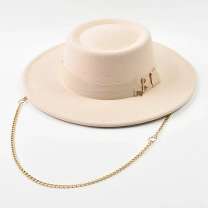 Women's Fedora Hat Fashionable Metal RB Letter Felt Hat Autumen Winter Derby Wedding Jazz Hats