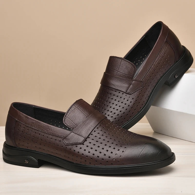 Italian Mens Casual Leather Outdoor Shoes Breathable Casual Hollow Out Men's Soft Bottom Shoes Comfy Flat Designer Walking Shoes