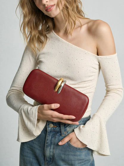 Stylish and luxurious design womens clutch evening bag shoulder bag/crossbody bag with chain suitable for weddings and parties.