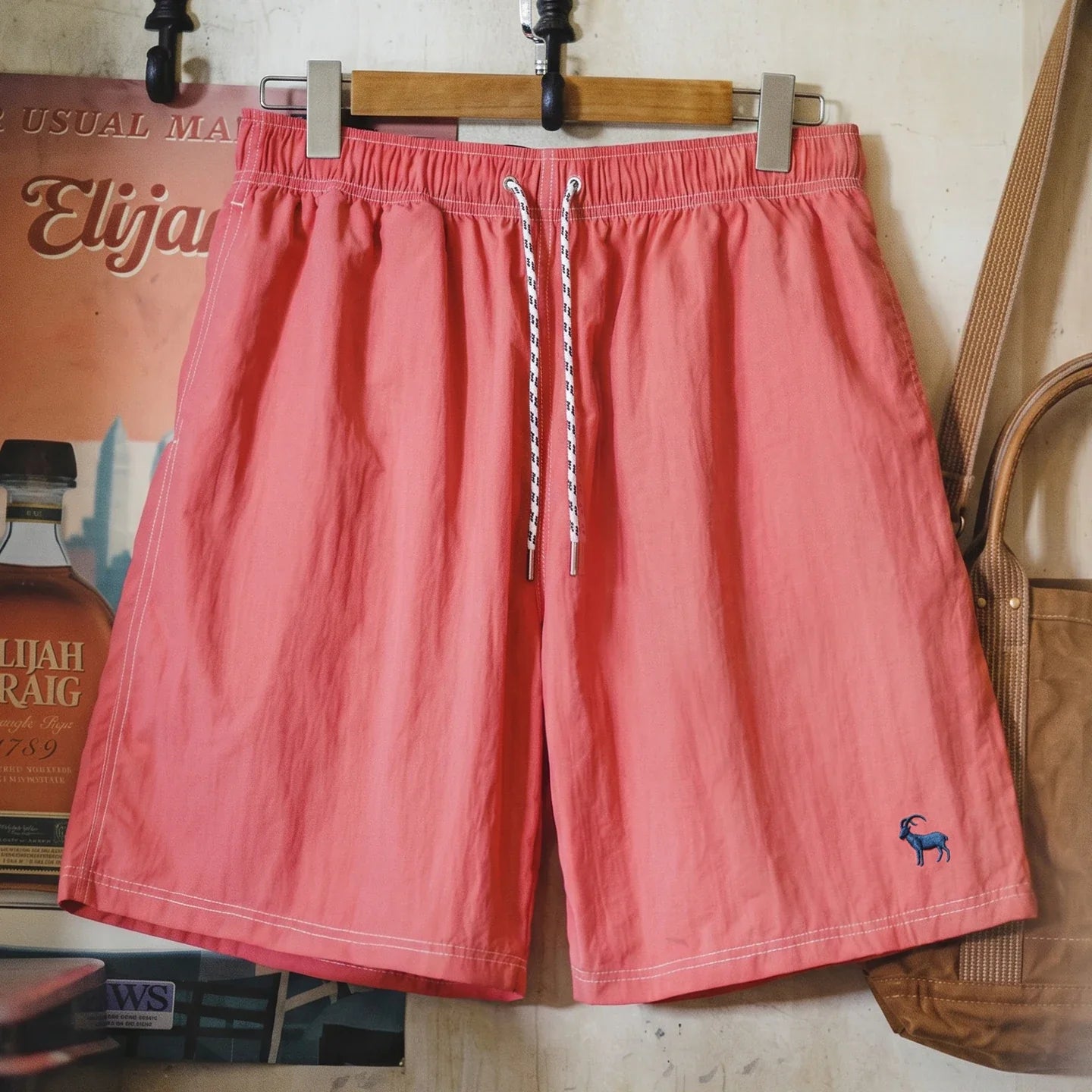 Men's American Retro Embroidered Woven Beach Shorts Lightweight Thin Five Inch Amekaji Style Daily Casual Summer Trousers